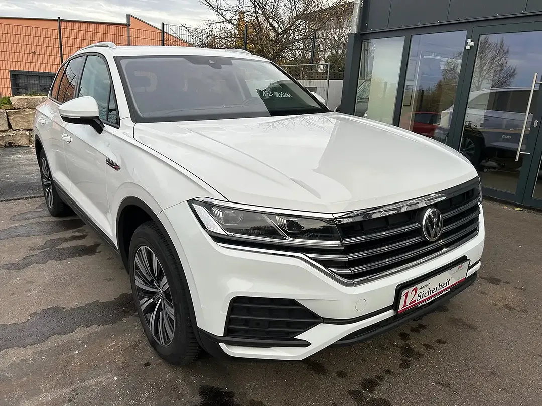 Volkswagen Touareg - Thumbnail 6