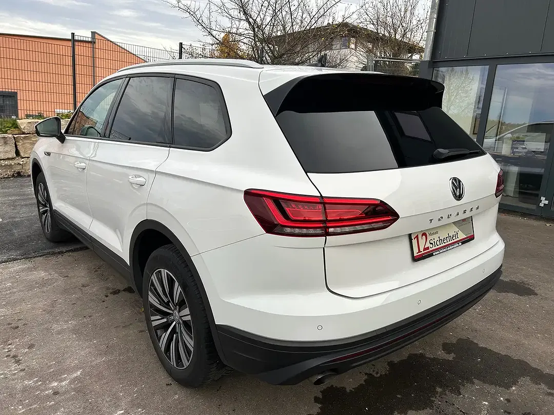 Volkswagen Touareg - Thumbnail 7