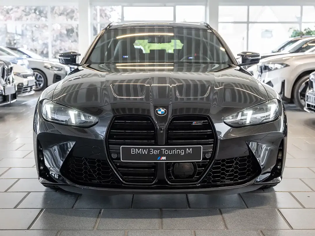 BMW M3 - Thumbnail 3