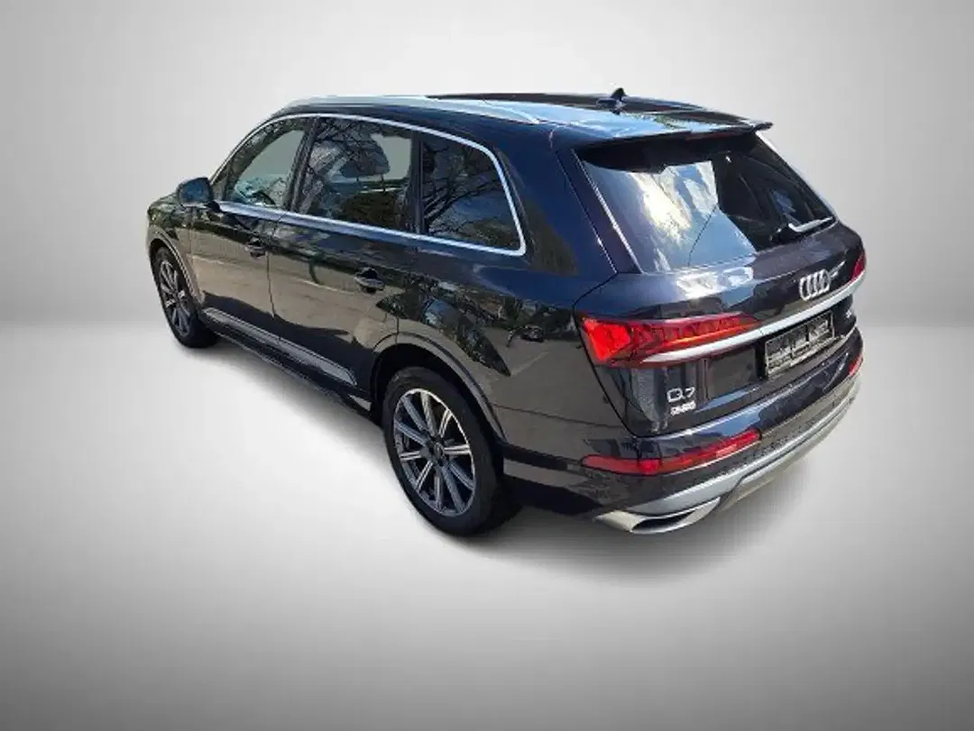 Audi Q7 - Thumbnail 6