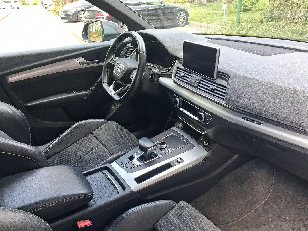 Audi SQ5 - Thumbnail 13