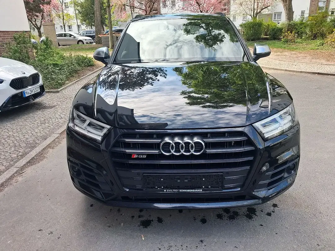 Audi SQ5 - Thumbnail 4
