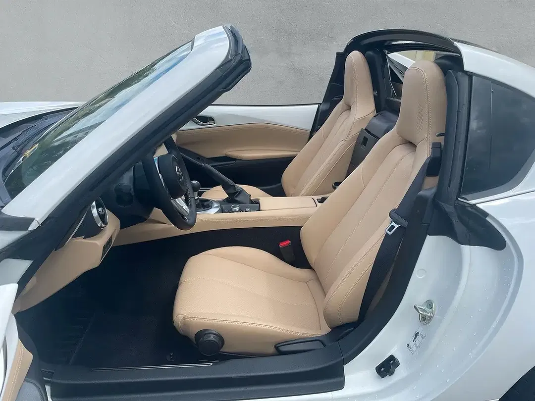 Mazda MX-5 - Thumbnail 10