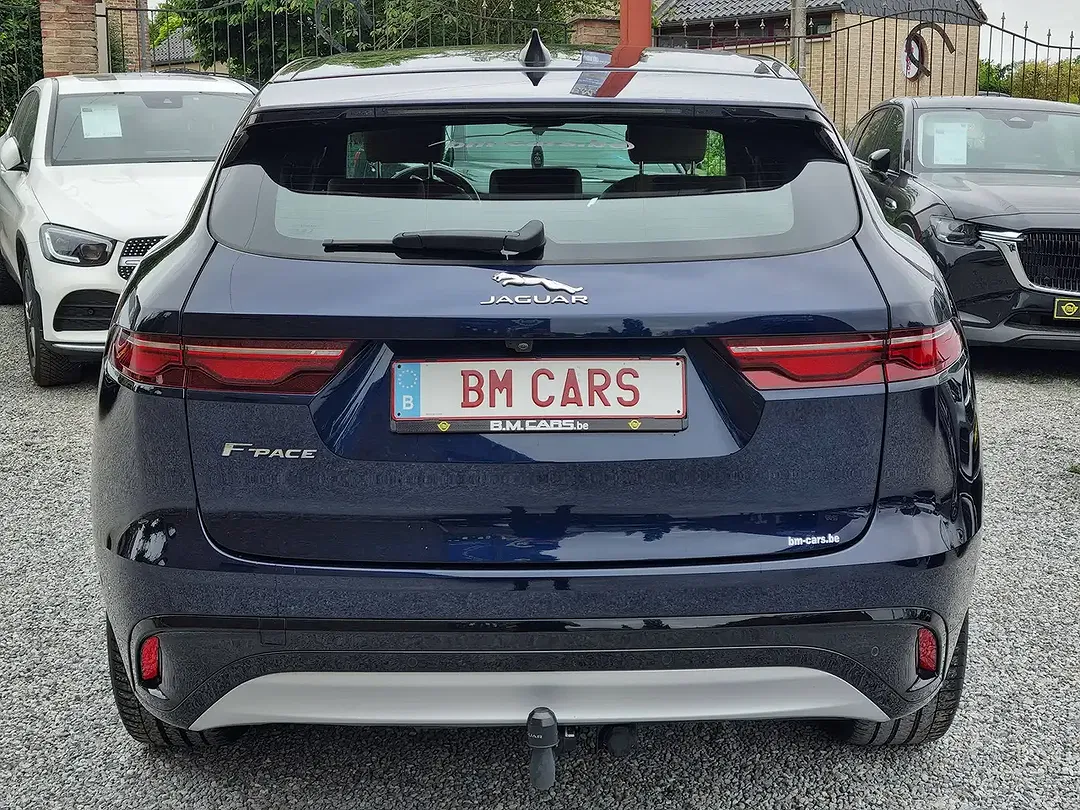 Jaguar F-Pace - Thumbnail 8