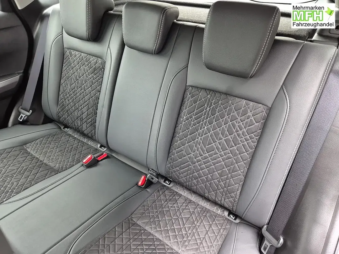 Suzuki Vitara - Thumbnail 11