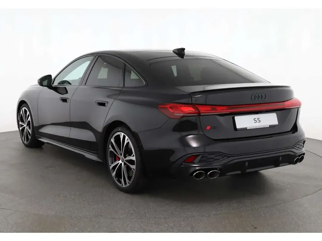 Audi S5 - Thumbnail 3