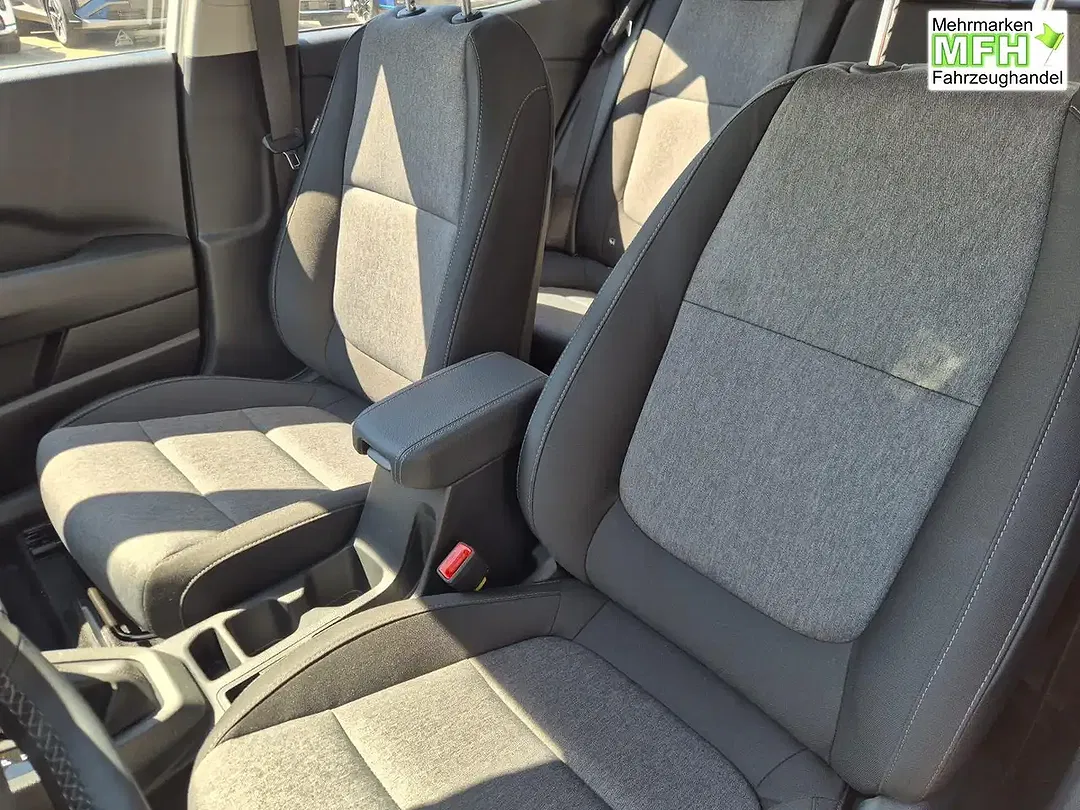 Kia Stonic - Thumbnail 11
