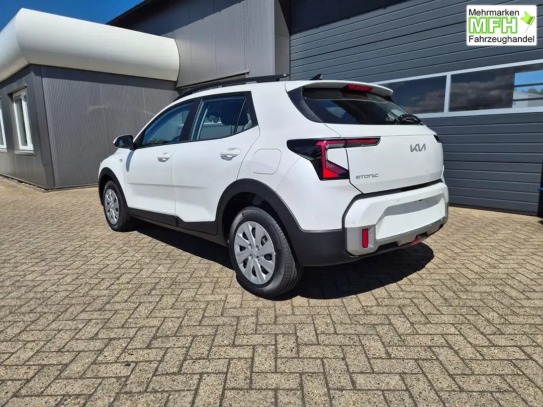 Kia Stonic - Thumbnail 3