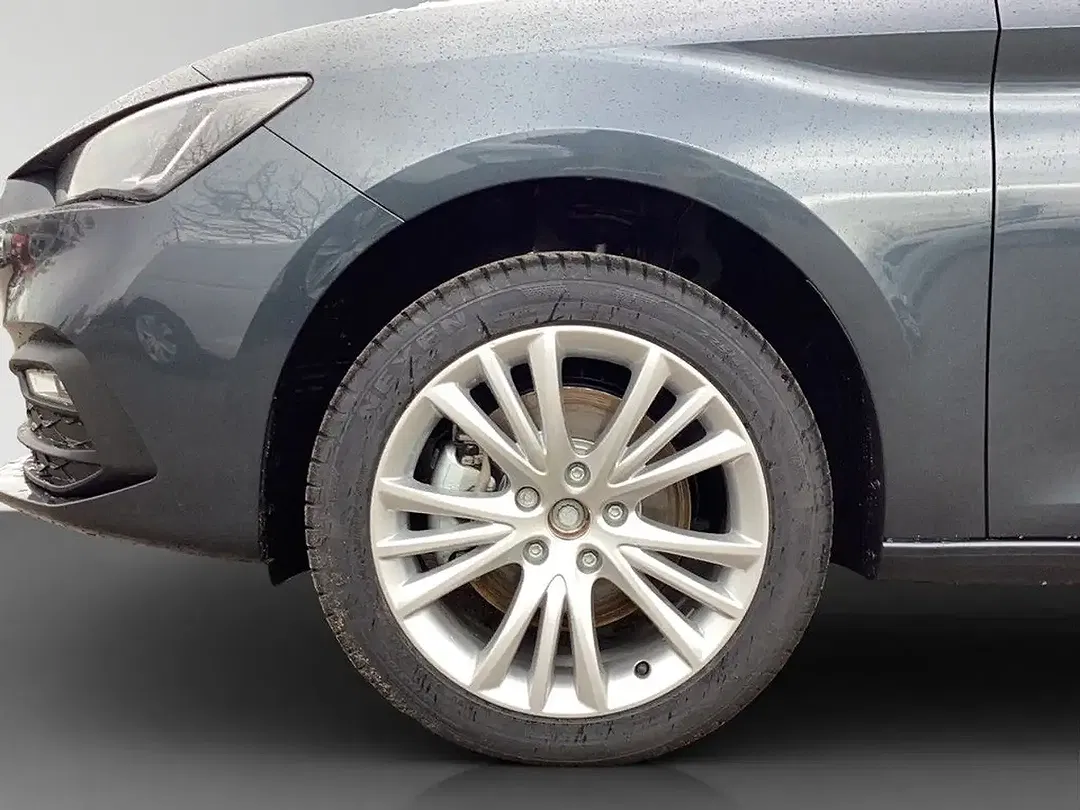 SEAT Leon - Thumbnail 9