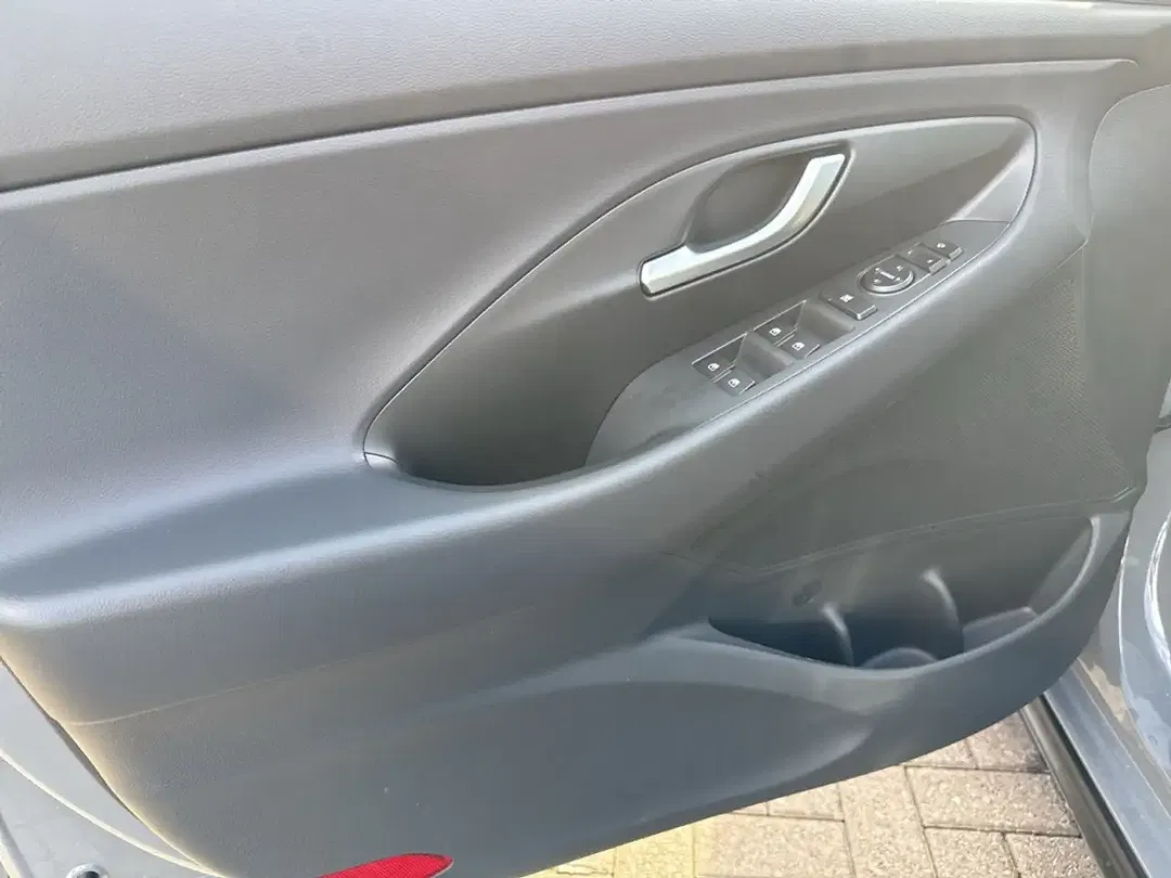 Hyundai i30 - Thumbnail 13