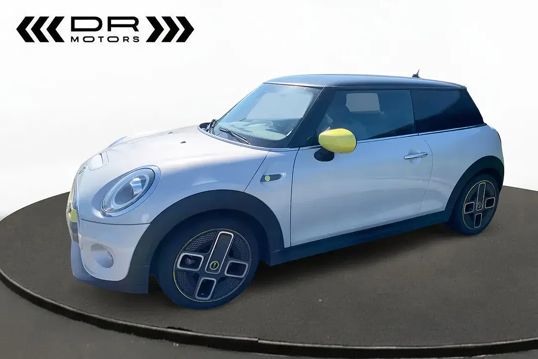 MINI Cooper SE - Thumbnail 1