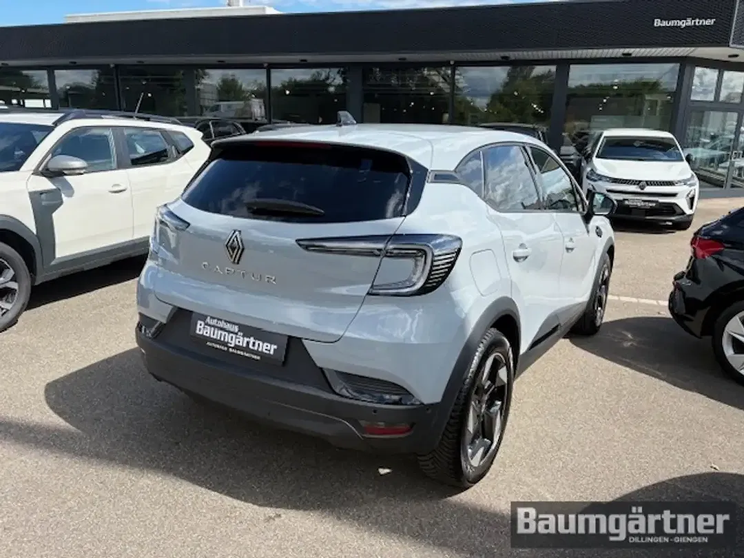 Renault Captur - Thumbnail 3
