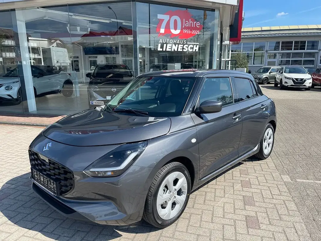 Suzuki Swift - Thumbnail 1