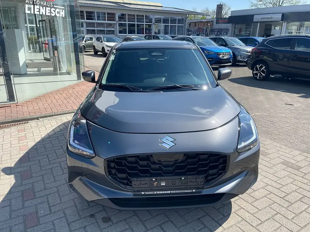 Suzuki Swift - Thumbnail 3