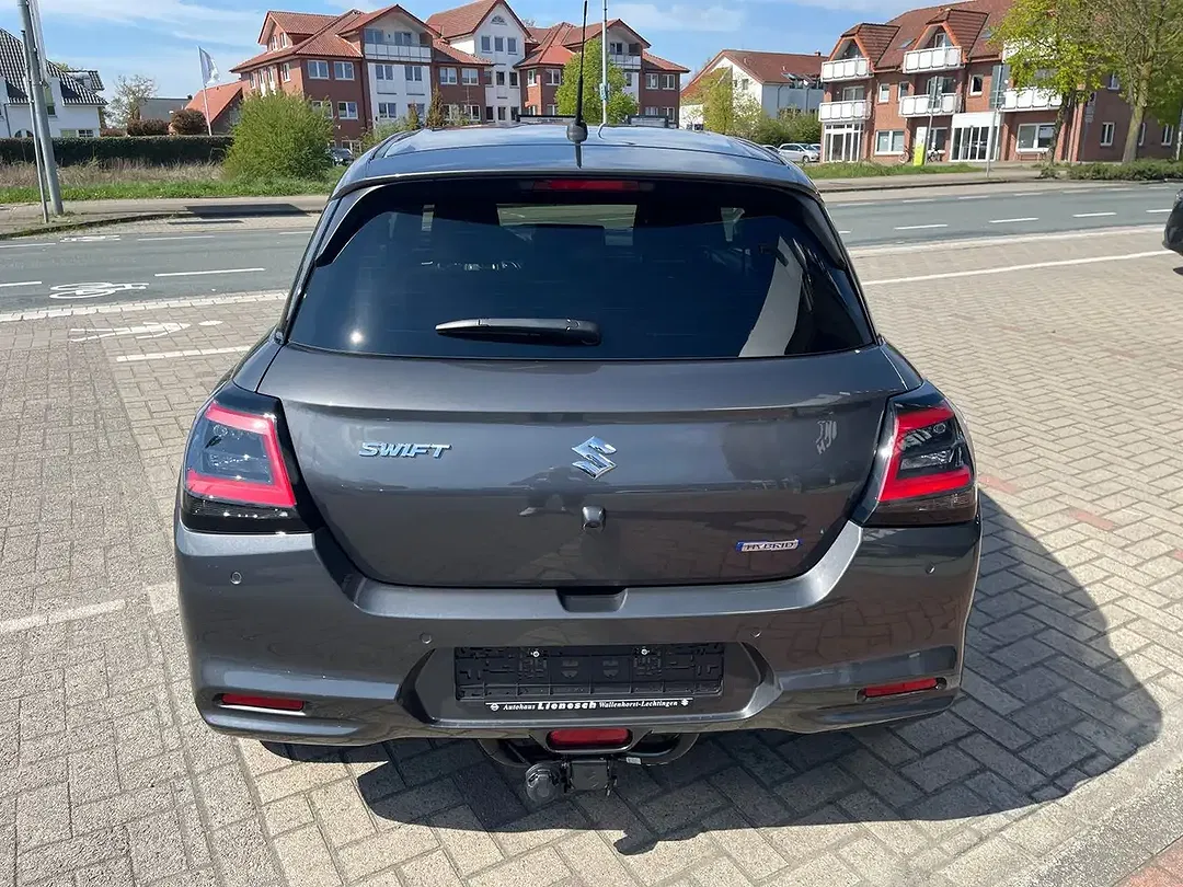 Suzuki Swift - Thumbnail 7