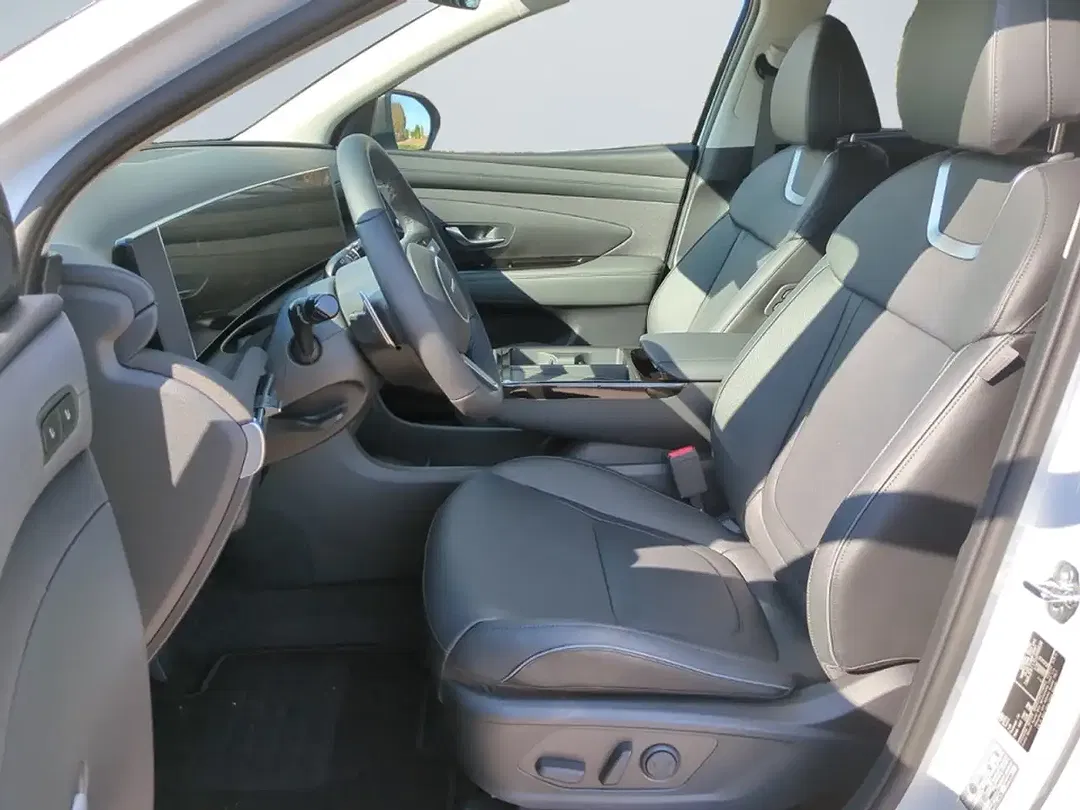 Hyundai TUCSON - Thumbnail 9