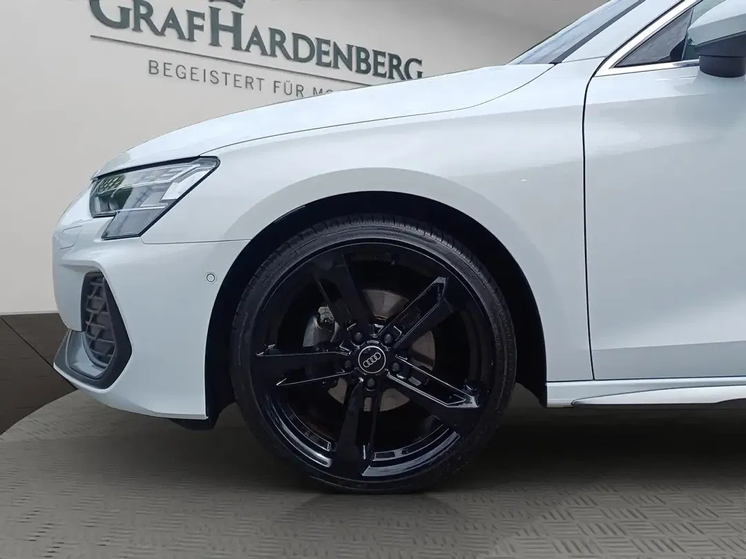 Audi A3 - Thumbnail 2