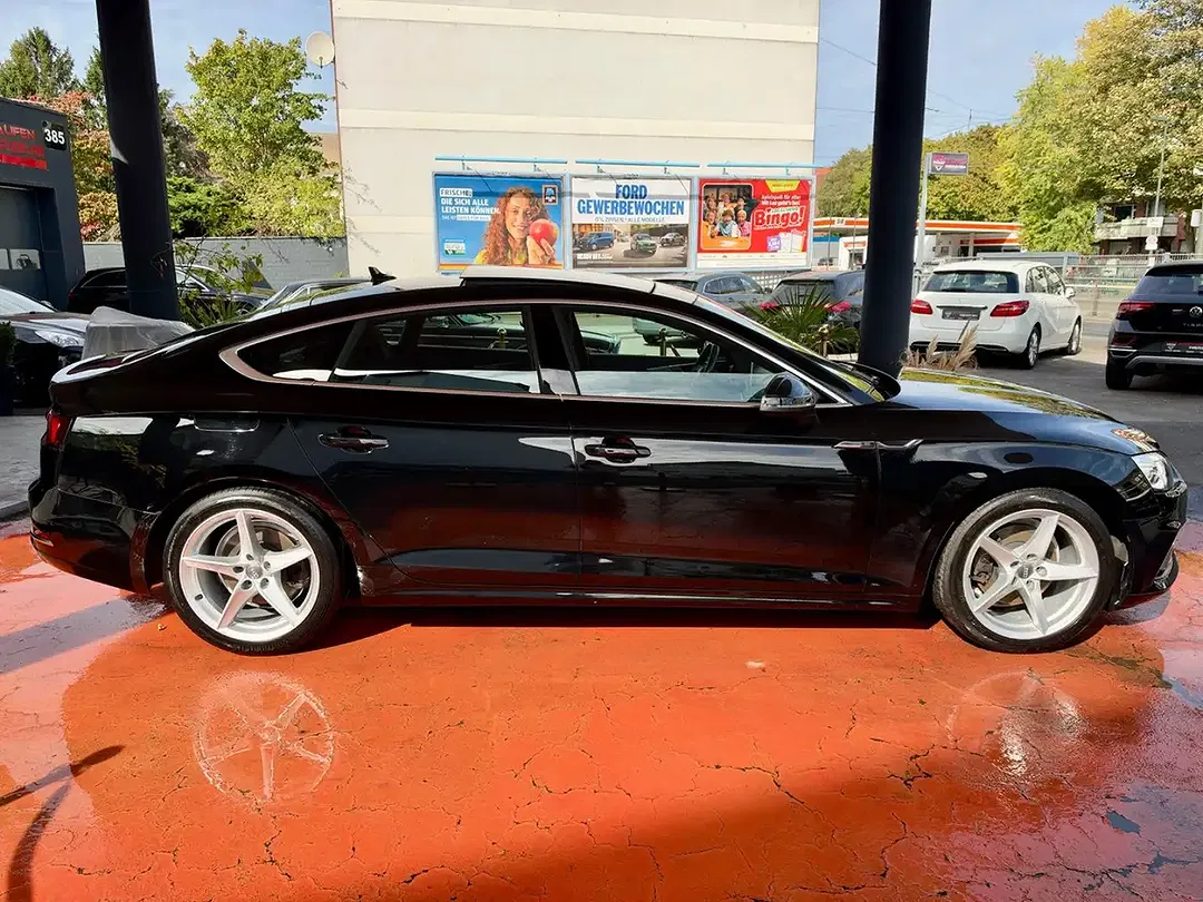 Audi A5 - Thumbnail 2