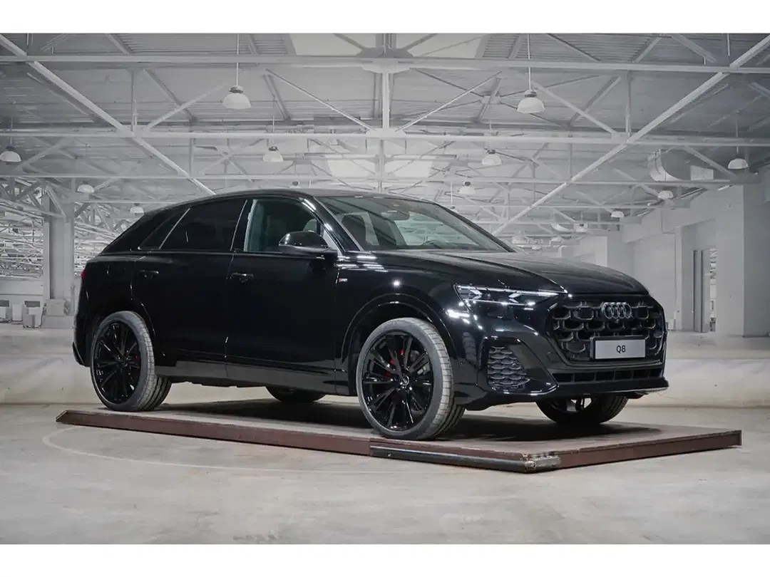 Audi Q8 - Thumbnail 4
