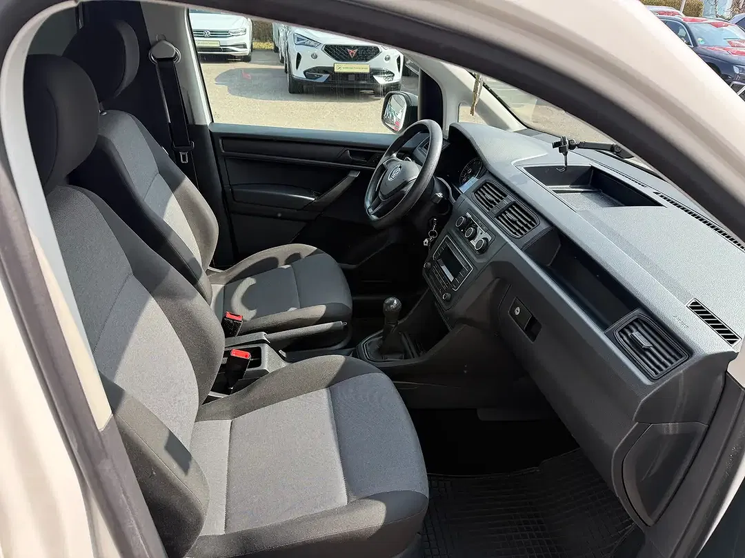 Volkswagen Caddy - Thumbnail 10