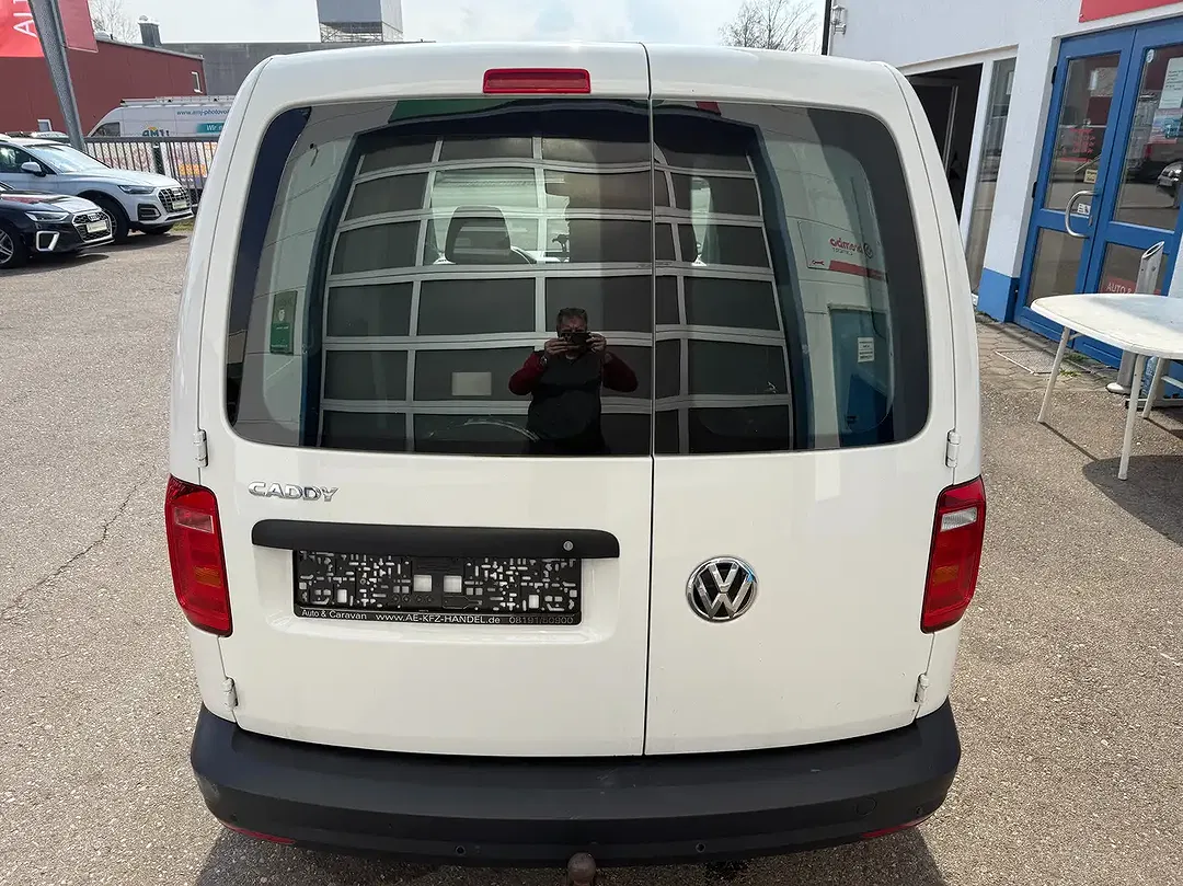 Volkswagen Caddy - Thumbnail 4