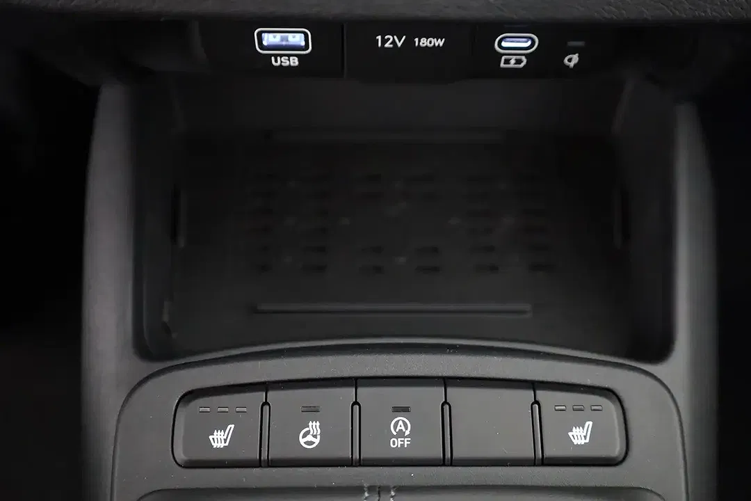 Hyundai i10 - Thumbnail 13