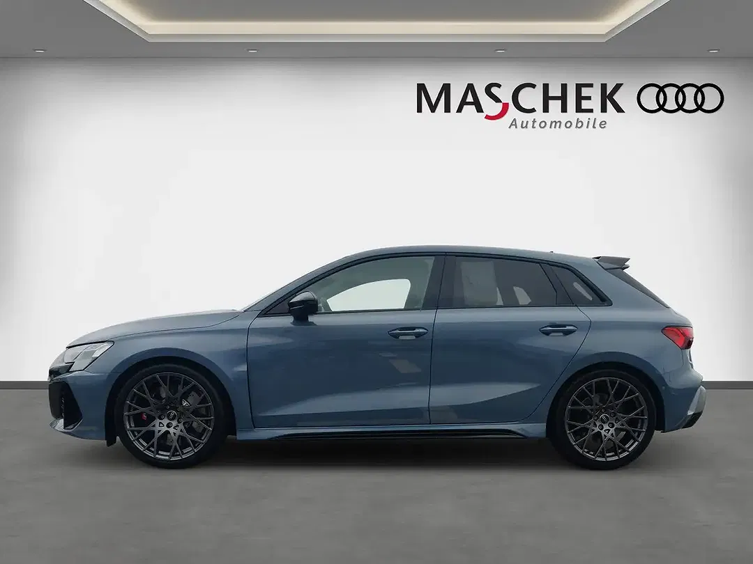 Audi RS3 - Thumbnail 2