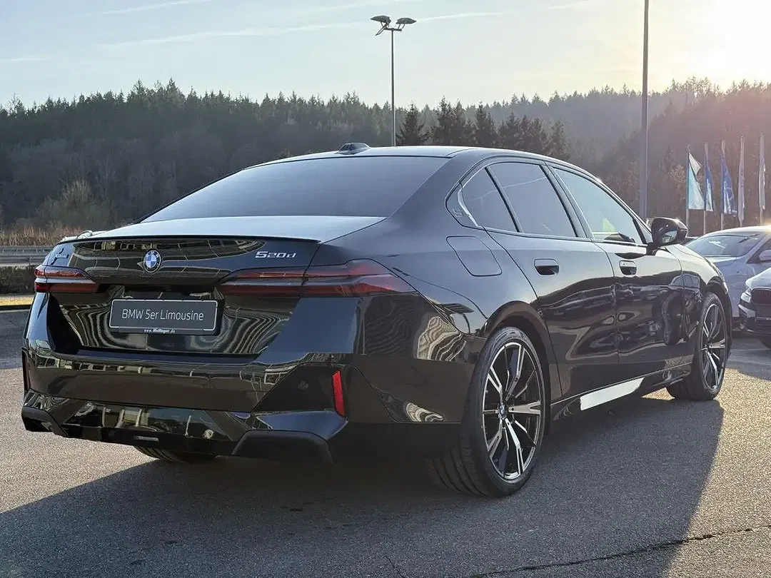 BMW 520 - Thumbnail 7