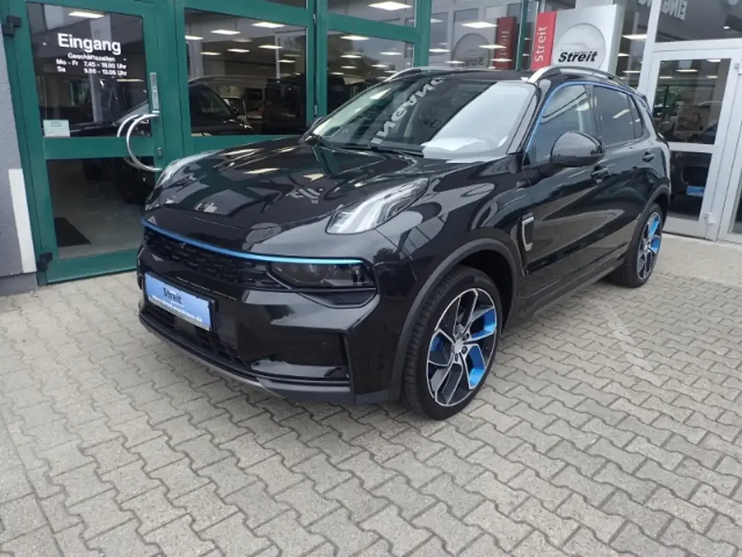 Lynk & Co 01