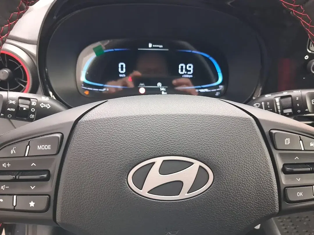 Hyundai i10 - Thumbnail 9