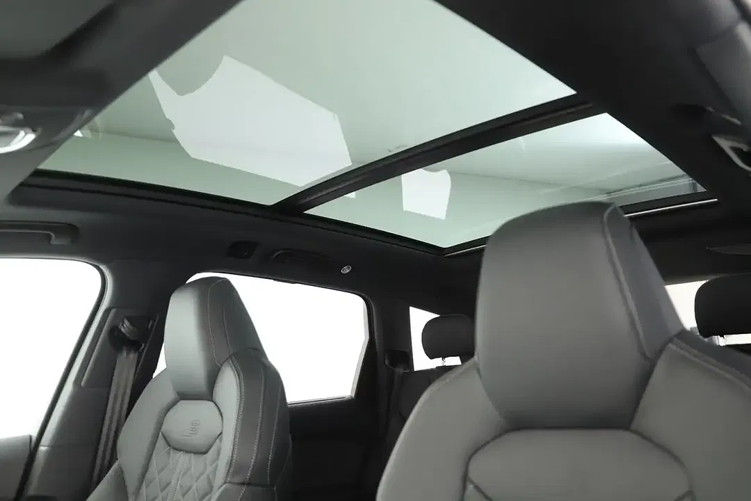 Audi Q7 - Thumbnail 12