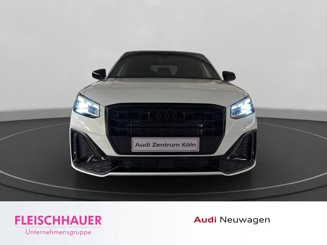 Audi Q2 - Thumbnail 2