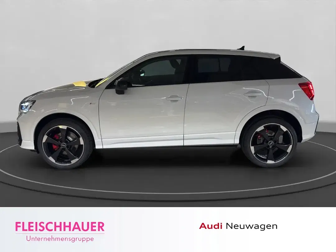 Audi Q2 - Thumbnail 3
