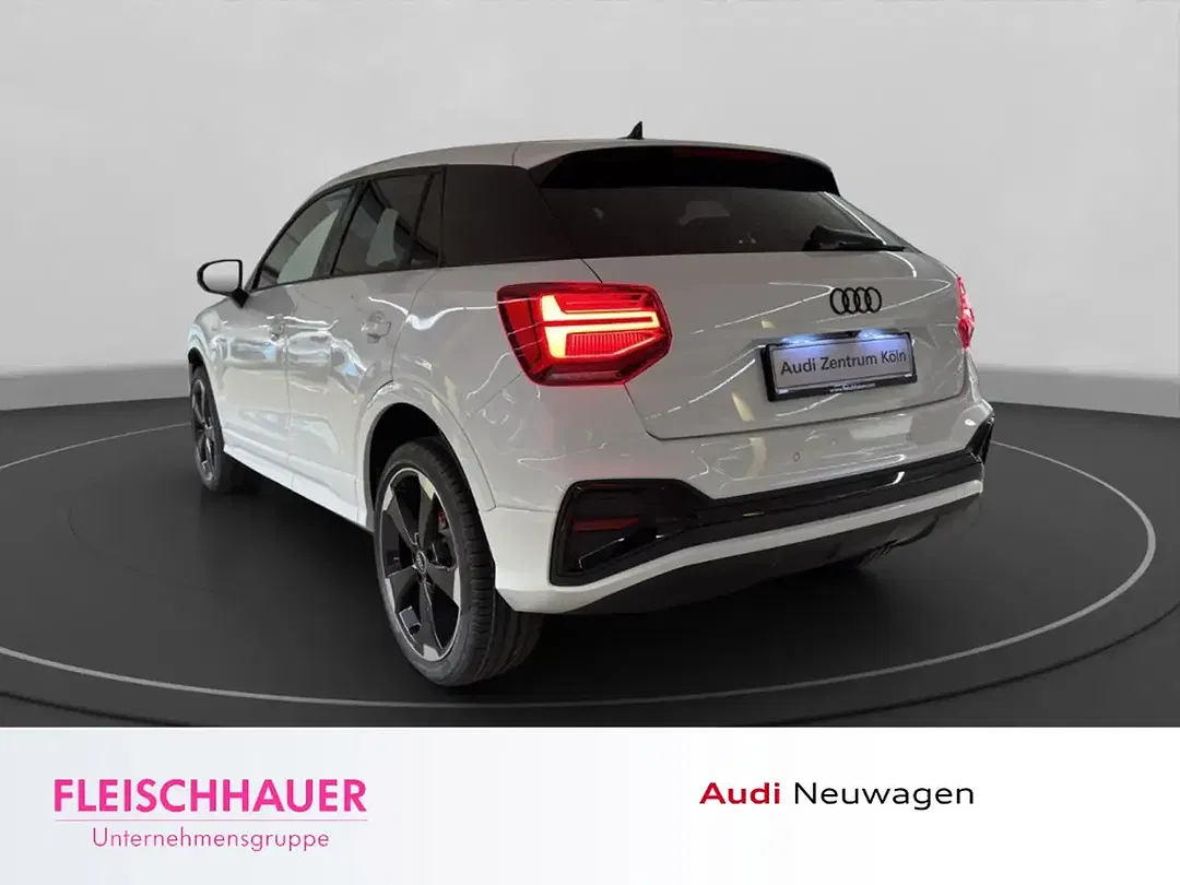 Audi Q2 - Thumbnail 4