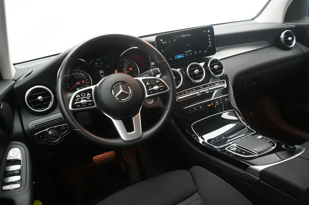 Mercedes-Benz GLC 300 - Thumbnail 14