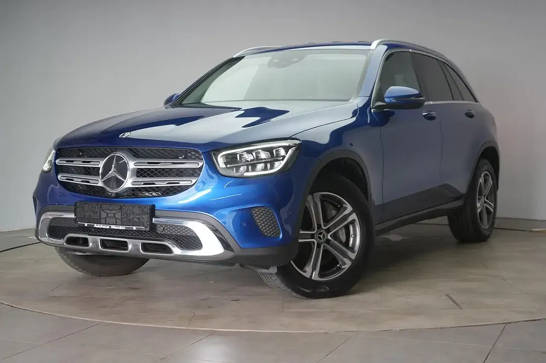 Mercedes-Benz GLC 300 - Thumbnail 3