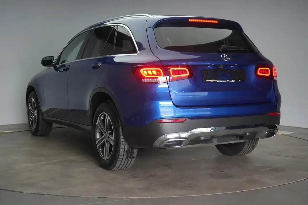 Mercedes-Benz GLC 300 - Thumbnail 4