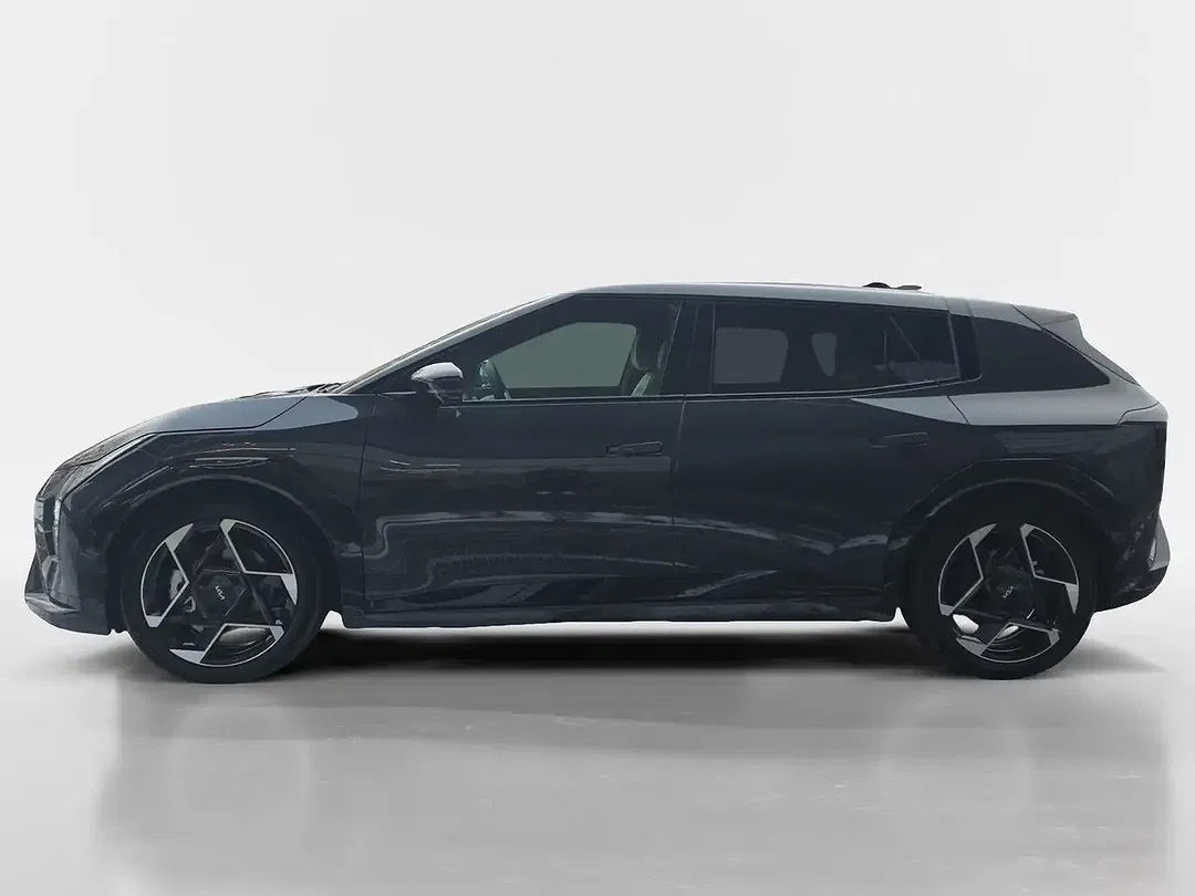 Kia EV4 - Thumbnail 3