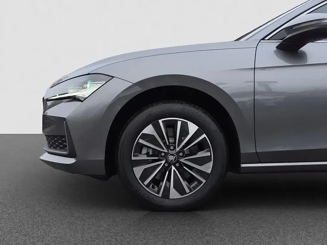 Skoda Superb - Thumbnail 12