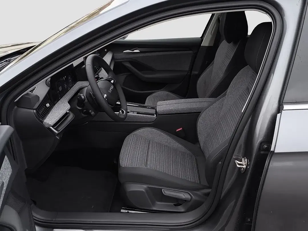 Skoda Superb - Thumbnail 13