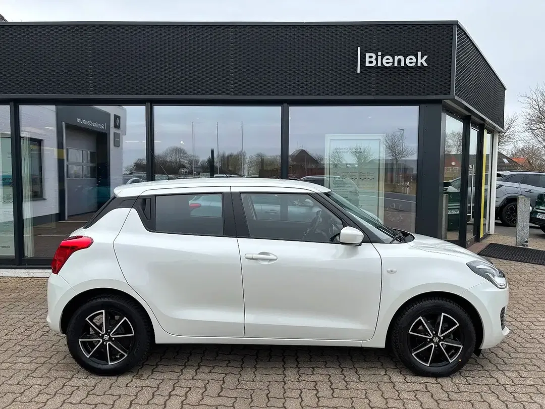 Suzuki Swift Hybrid 1.2 Dualjet Club