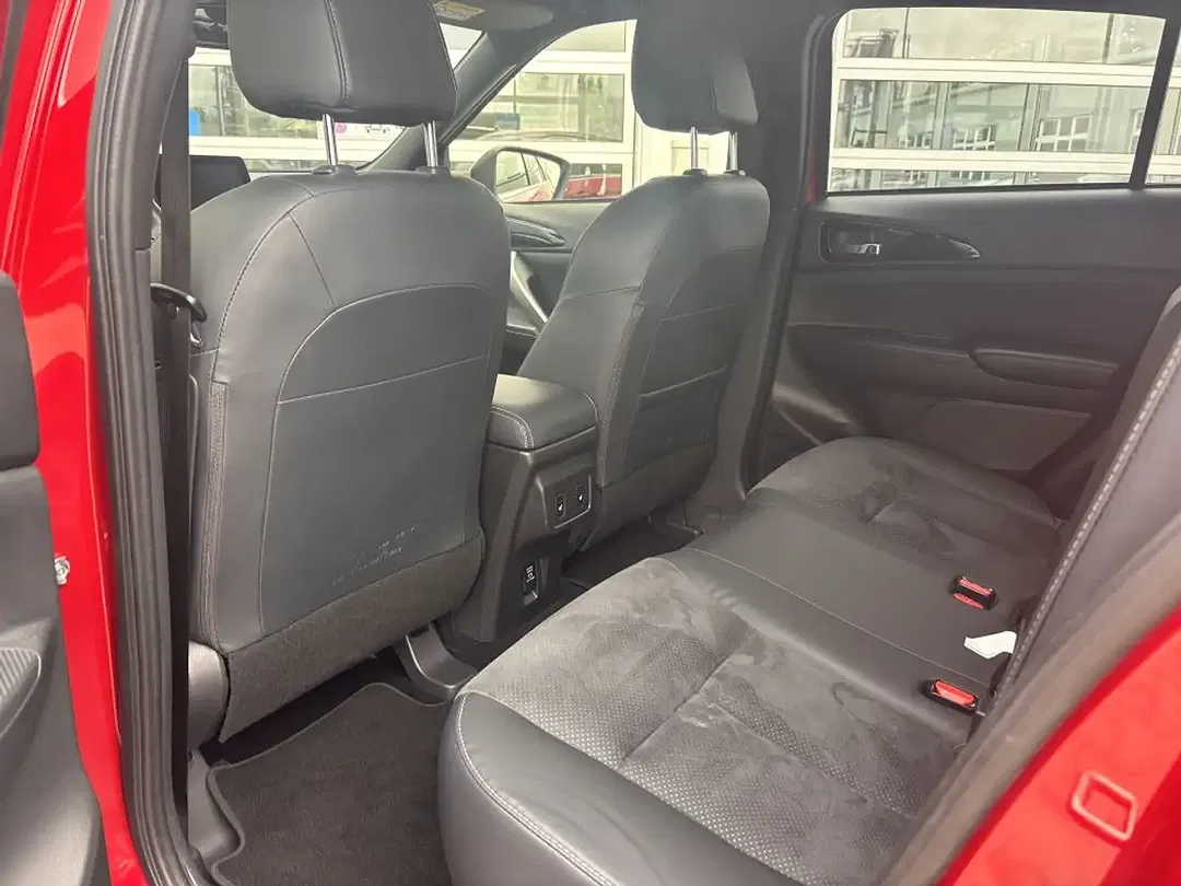 Mitsubishi Eclipse Cross - Thumbnail 9