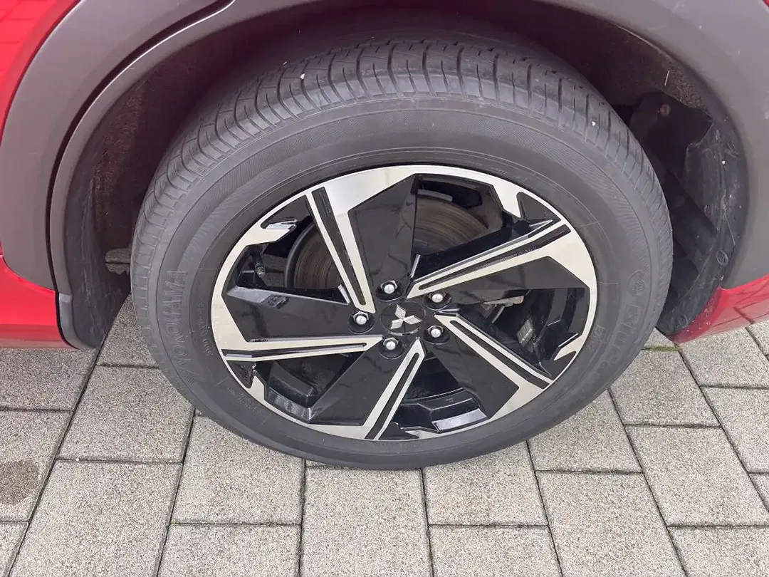 Mitsubishi Eclipse Cross - Thumbnail 12