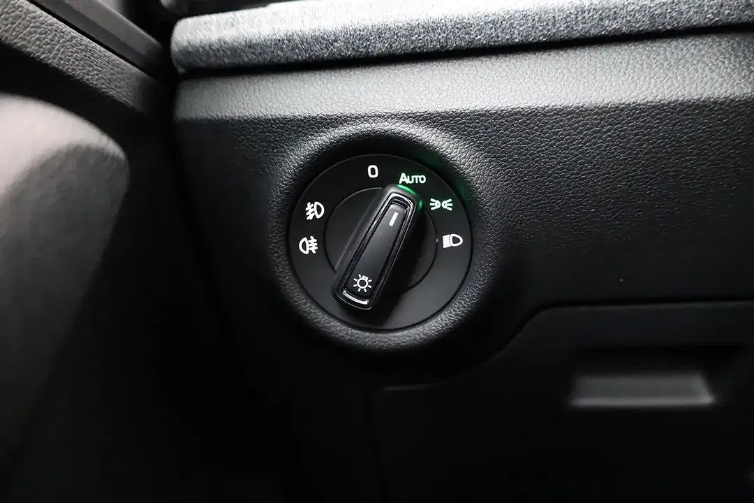Skoda Kamiq - Thumbnail 9