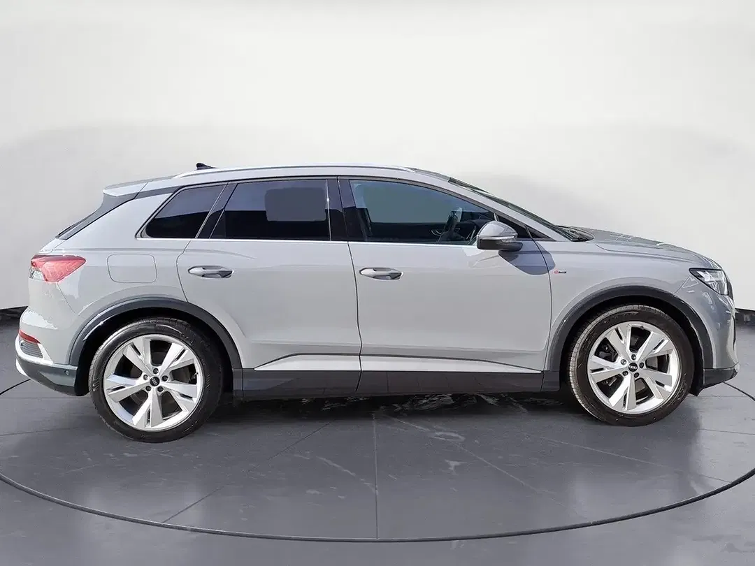 Audi Q4 e-tron - Thumbnail 6