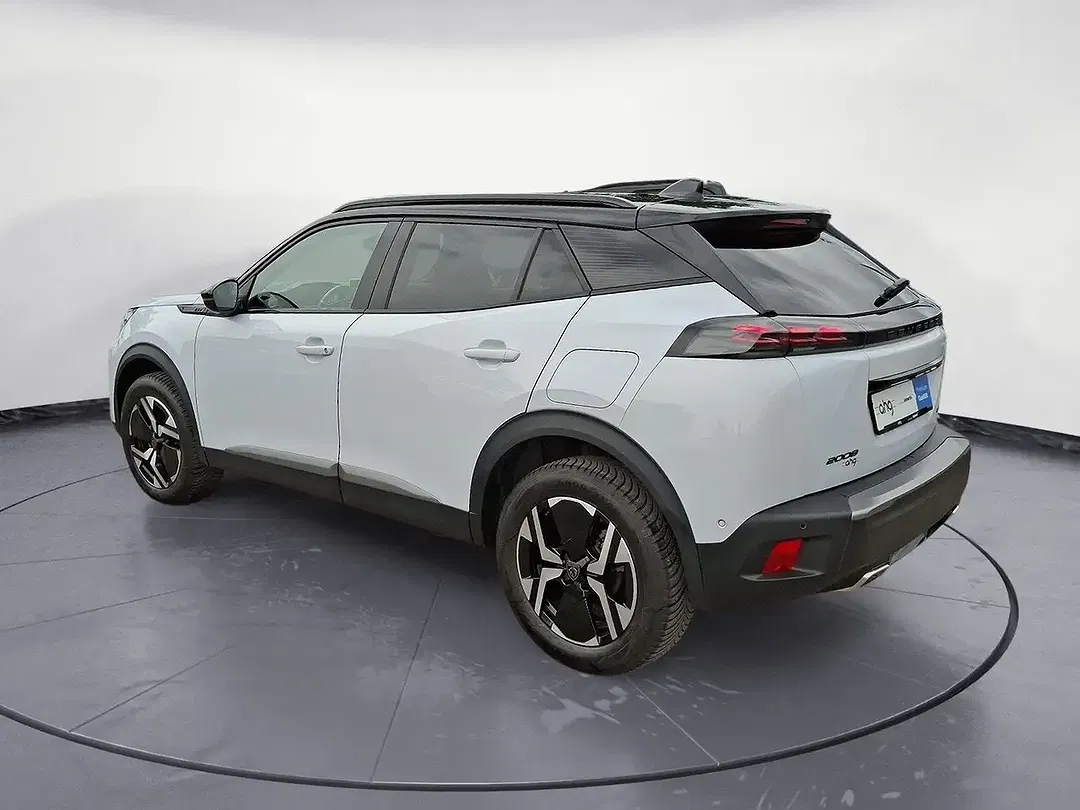 Peugeot 2008 - Thumbnail 3