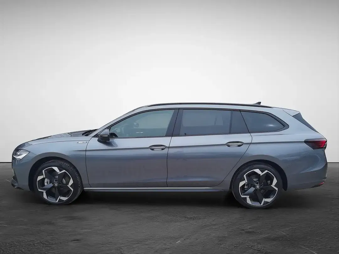Skoda Superb - Thumbnail 3