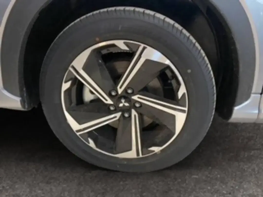 Mitsubishi Eclipse Cross - Thumbnail 12