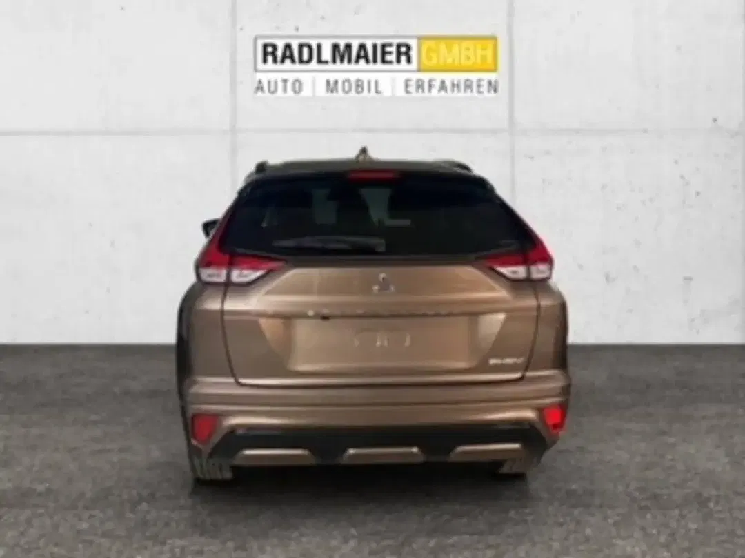 Mitsubishi Eclipse Cross - Thumbnail 3