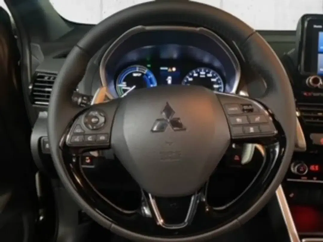 Mitsubishi Eclipse Cross - Thumbnail 8